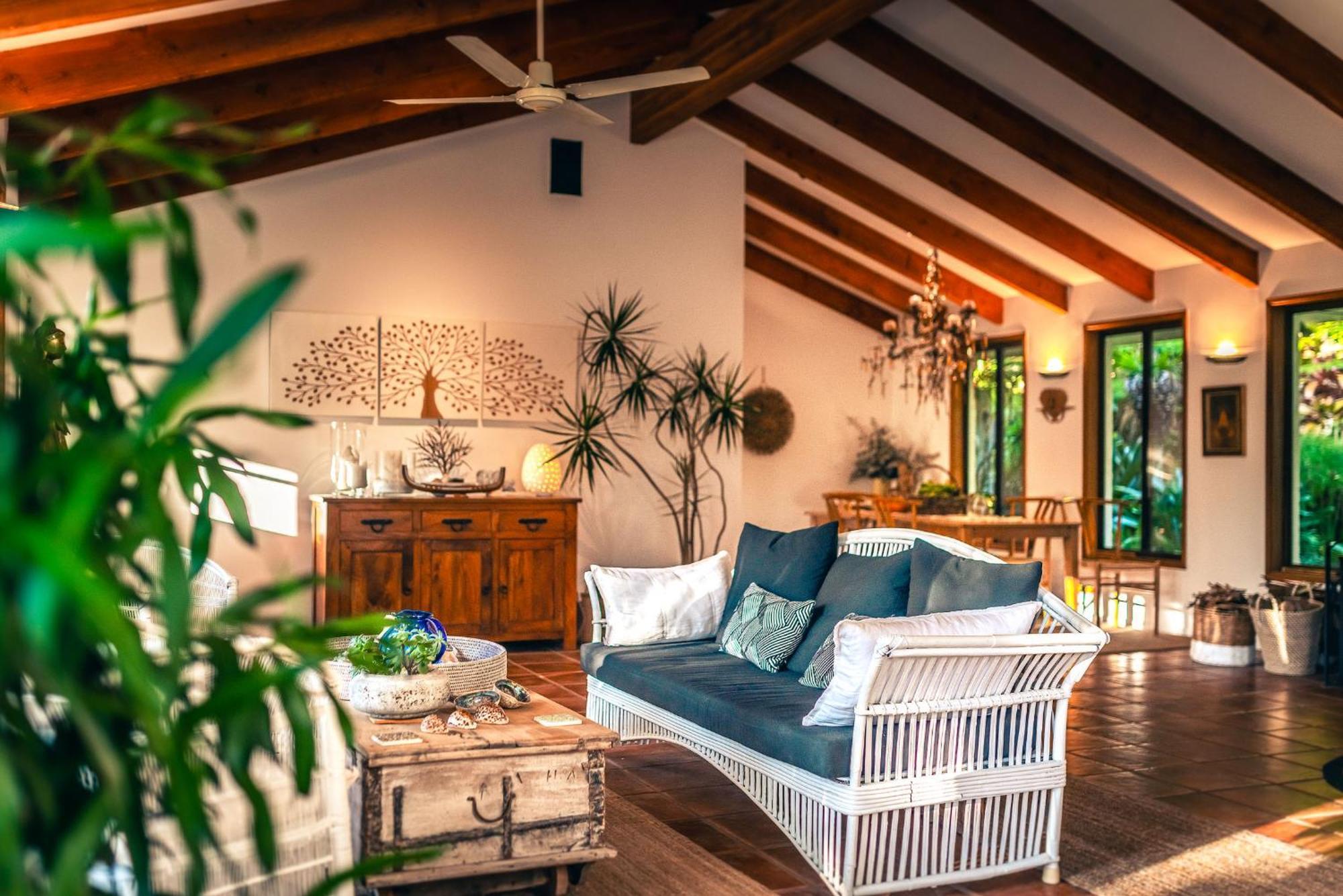 Sensom Boutique Sapphire Beach